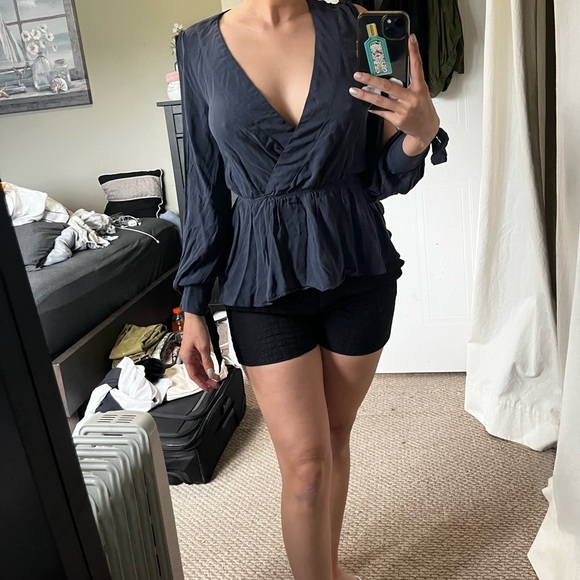 MENDOCINO NAVY TOP - Picture 2 of 3